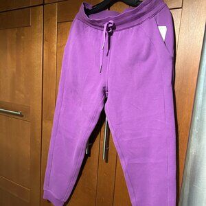 Lululemon Scuba High-Rise Relaxed Jogger MONLMoonline Magnenta Sz 8 NWT
